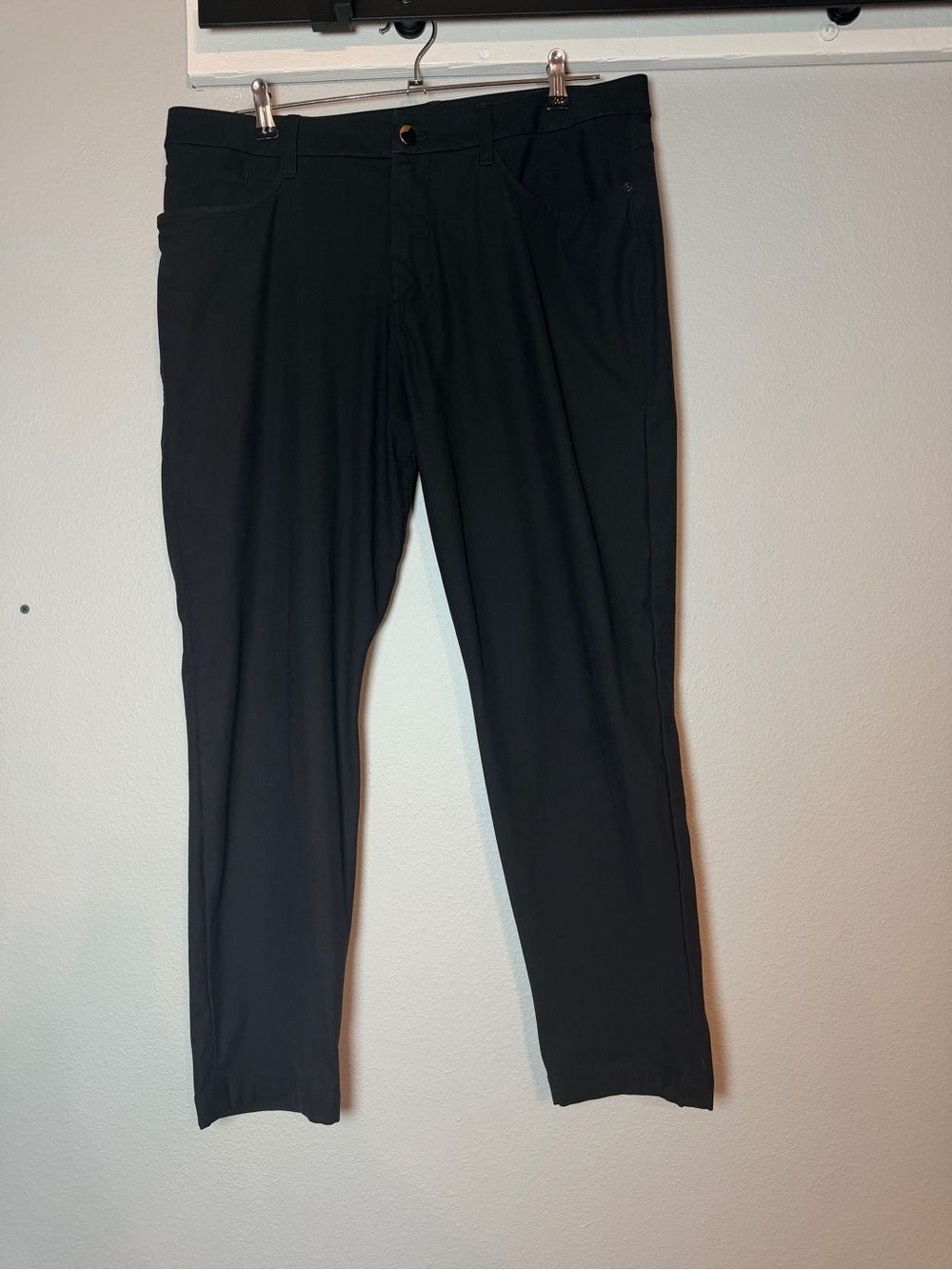 Lululemon's Men's ABC Slim-Fit 5-Pocket Pant 30" Inseam Size 34 Black
